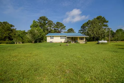 14 Lowell Garner Ln, Carson, MS 39427 photo 5