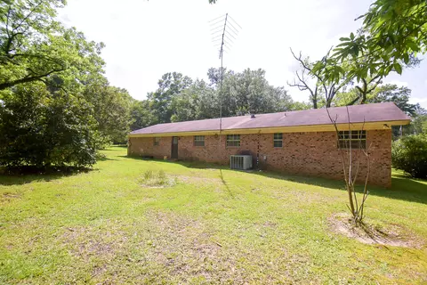 2919 Us-11, Laurel, MS 39443 photo 2