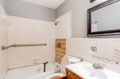 11 Chickasaw St, Laurel, MS 39440 photo 4