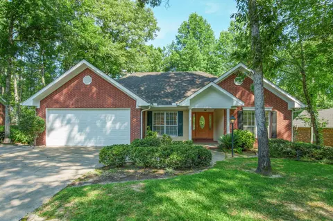 39 St Andrews, Hattiesburg, MS 39401