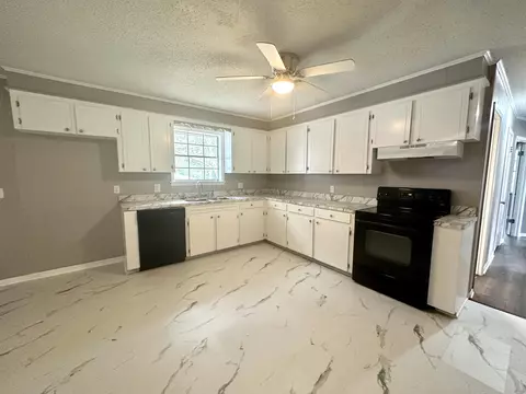 216 7th St, Purvis, MS 39475 photo 8