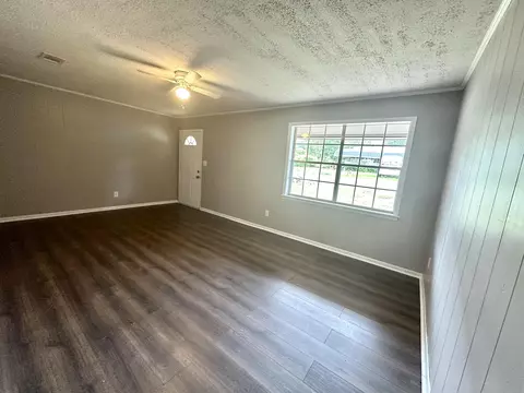 216 7th St, Purvis, MS 39475 photo 5