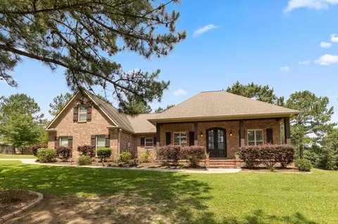 11 Bulldog Ln, Ellisville, MS 39437