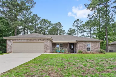 14 Charleston Pt, Petal, MS 39465