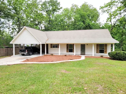 125 Corinth Rd, Petal, MS 39465