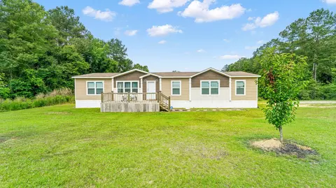 161 Oak Bowery Rd, Ellisville, MS 39437