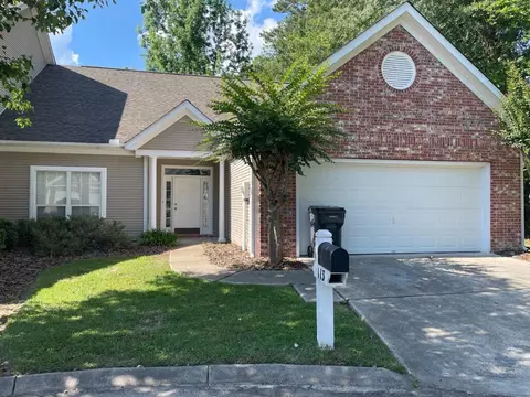 113 Silver Point Ln, Hattiesburg, MS 39402