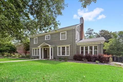 803 N 2nd Ave, Laurel, MS 39440