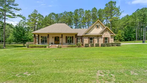 3 Magnolia Xing, Sumrall, MS 39482