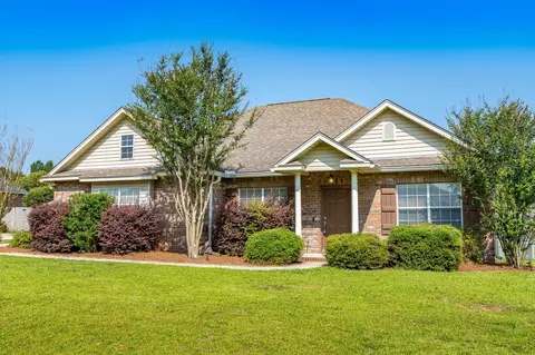 13 High Meadows Cir, Petal, MS 39465