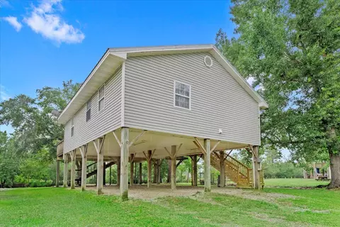 4191 20th Ave, Bay St. Louis, MS 39520