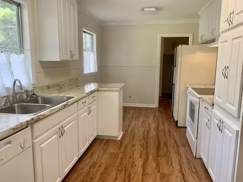 37 Oak Crst, Laurel, MS 39440 photo 9