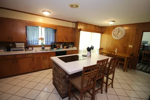 815 Cherry Ln, Laurel, MS 39440 photo 9