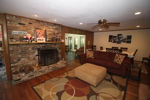 815 Cherry Ln, Laurel, MS 39440 photo 27