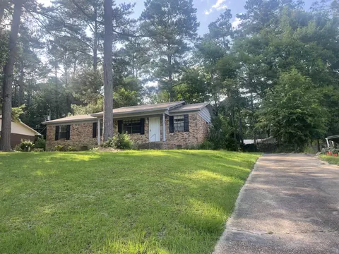881 Victors Dr, Prentiss, MS 39474