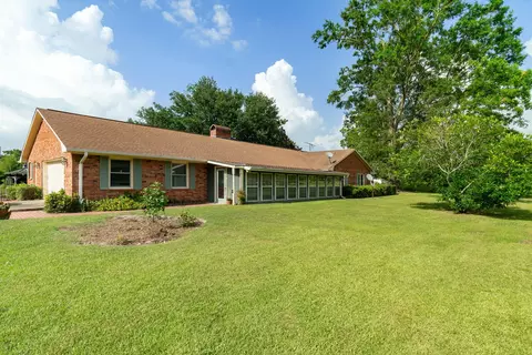 58 Deer Crk, Lumberton, MS 39455