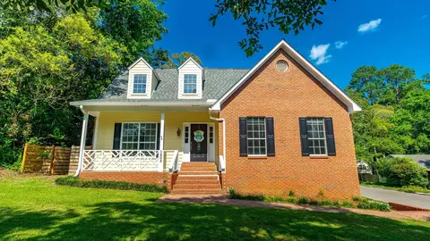 1403 N 7th Ave, Laurel, MS 39440
