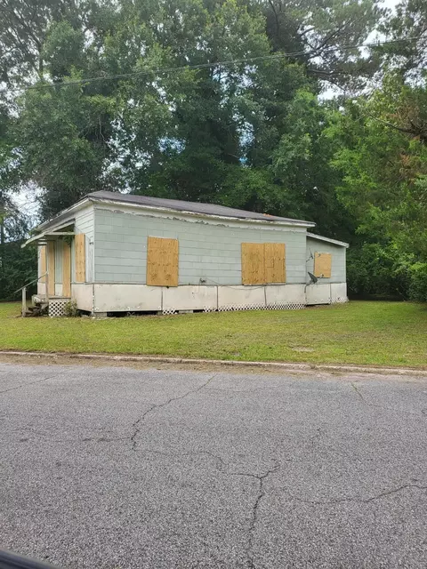 Undisclosed, Laurel, MS 39440 photo 2