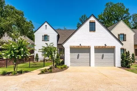 18 Pecan Acres, Hattiesburg, MS 39402
