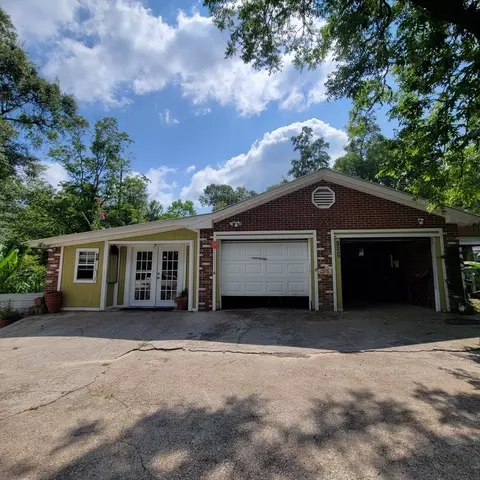 1202 Ida Ave, Hattiesburg, MS 39401