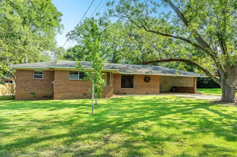 112 Sunset Dr, Petal, MS 39465