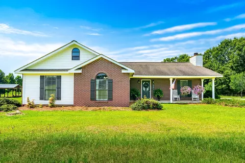 561 Corinth Rd, Purvis, MS 39475