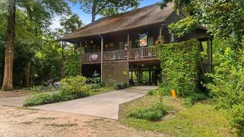 141 Cherry Hill Dr, Hattiesburg, MS 39401
