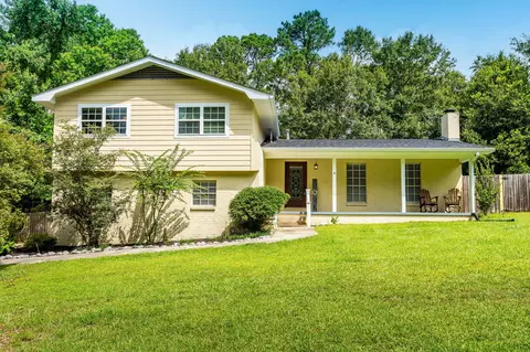 215 Starlane Dr, Petal, MS 39465