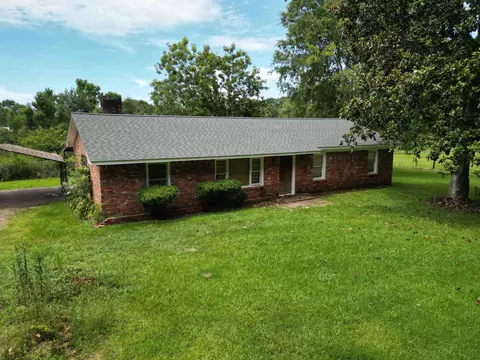 612 Sand Hill Township Rd, Ellisville, MS 39437