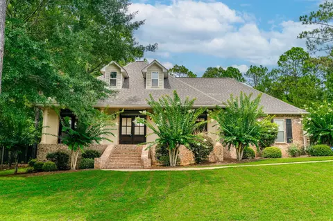 9 E Donnington Ct, Hattiesburg, MS 39402