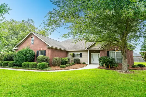 6 Park Vw, Petal, MS 39465