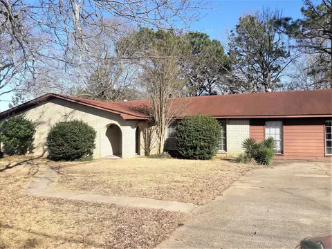 39 Lakewood, Hattiesburg, MS 39402