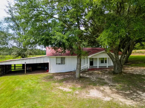 172 Co Rd 1915, Stringer, MS 39481
