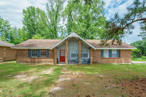 404 W Ray, Hattiesburg, MS 39402