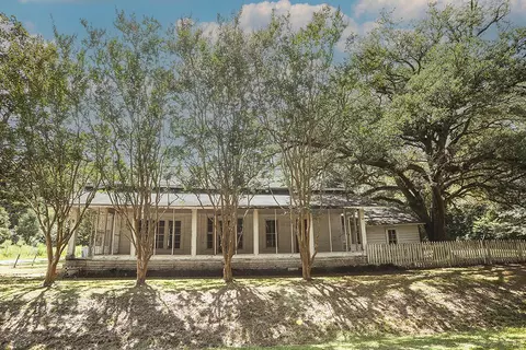635 Monroe, Hattiesburg, MS 39401