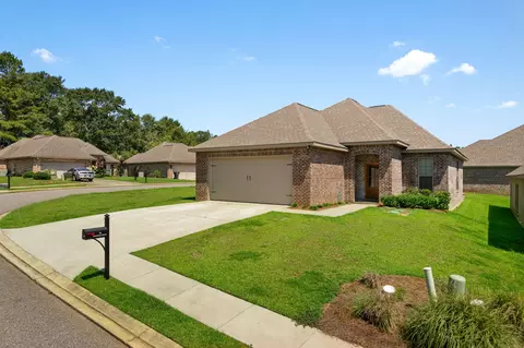 39 Avondale Cir, Hattiesburg, MS 39402