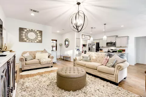 51 E Locust St, Sumrall, MS 39482 photo 8