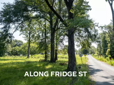 1101 Fridge St, Ellisville, MS 39437