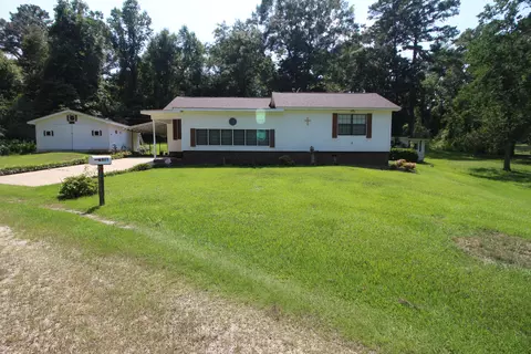 59 Masonite Lk, Laurel, MS 39443