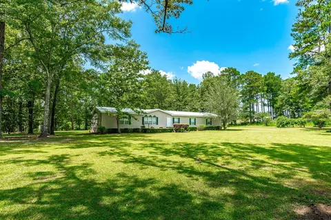 1081 Grantham Rd, Sumrall, MS 39482