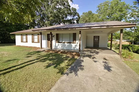 608 Stafford St, Purvis, MS 39475