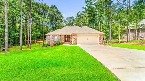 70 Carriage Parke Dr, Purvis, MS 39475