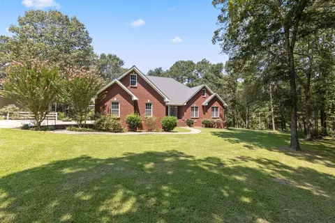 23 Briar Wood Dr, Collins, MS 39428