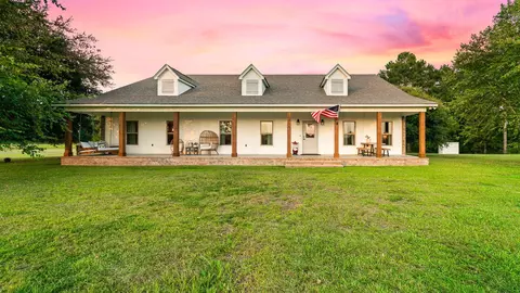 20 Otho Davis Rd # A, Lumberton, MS 39455