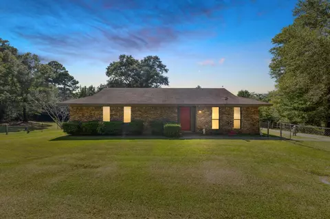 63 Wilson Ave, Bassfield, MS 39421