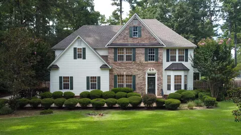 1255 Karen Dr, Laurel, MS 39440