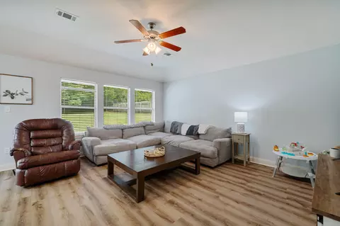 37 Hemingway Dr, Sumrall, MS 39482 photo 9