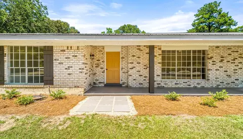 517 Maple Dr, Petal, MS 39465 photo 2