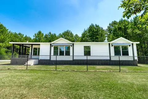 62 Forest Barnes, Petal, MS 39465