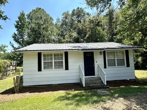 207 Ark Ln, Petal, MS 39465